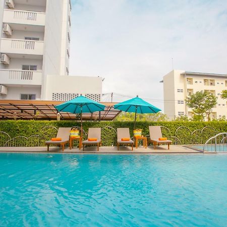 Recenta Phuket Suanluang Hotel Buitenkant foto