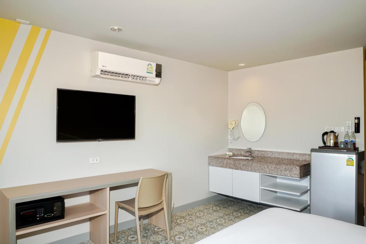 Recenta Phuket Suanluang Hotel Buitenkant foto