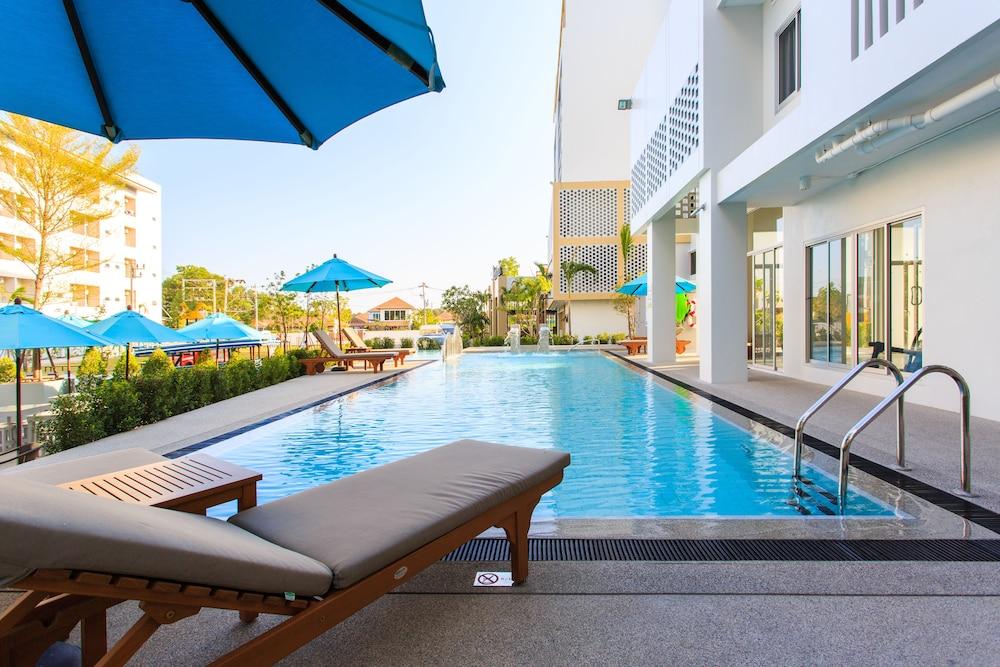 Recenta Phuket Suanluang Hotel Buitenkant foto