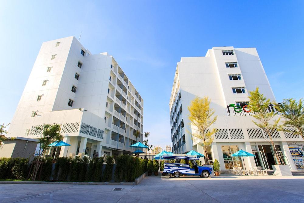 Recenta Phuket Suanluang Hotel Buitenkant foto