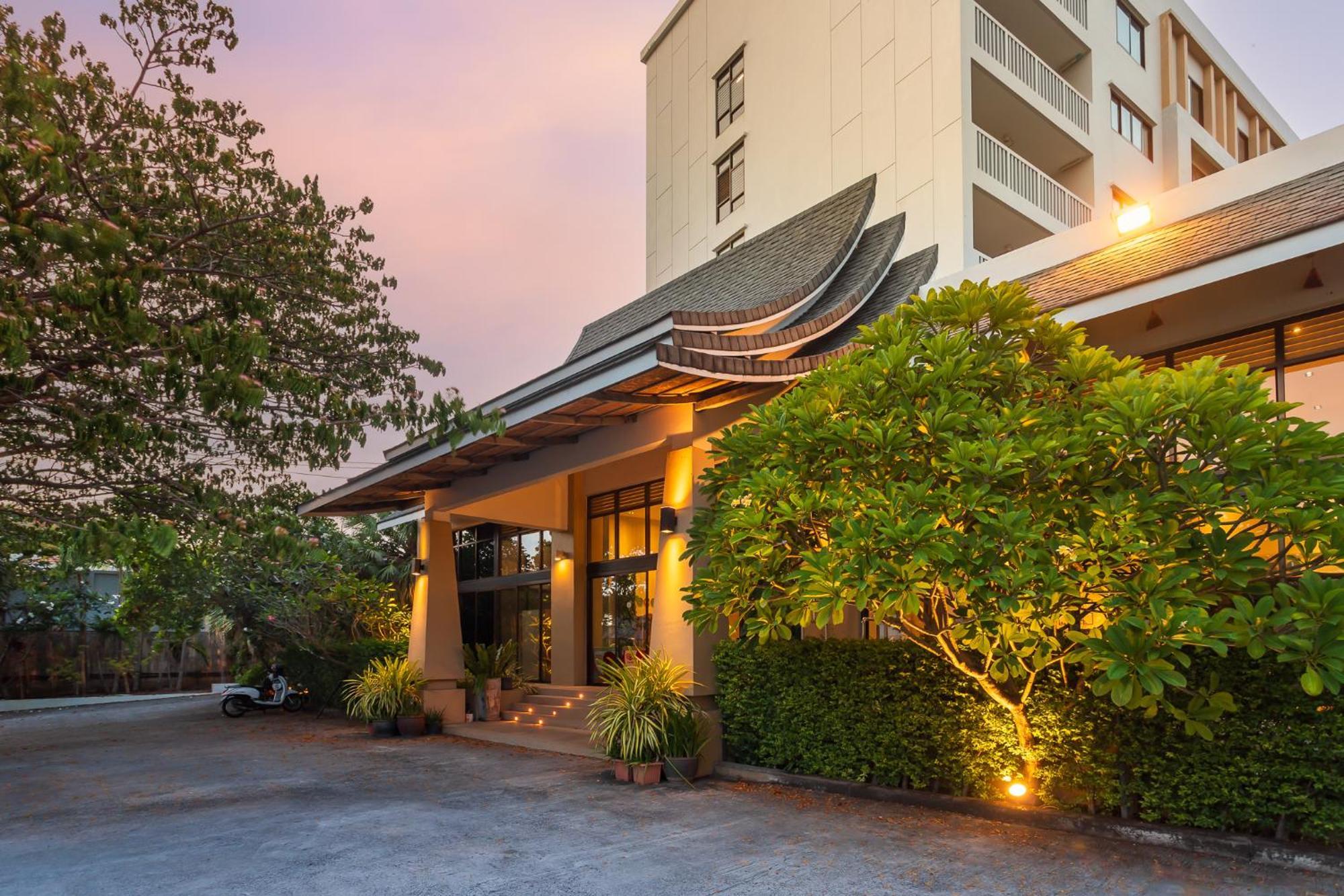 Recenta Phuket Suanluang Hotel Buitenkant foto