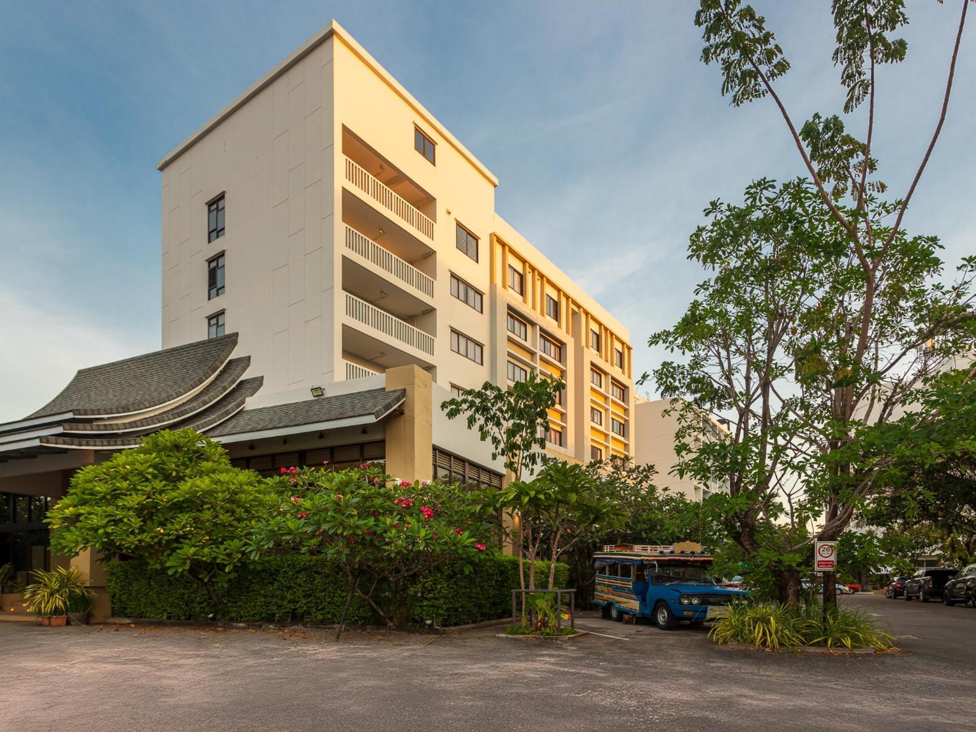 Recenta Phuket Suanluang Hotel Buitenkant foto