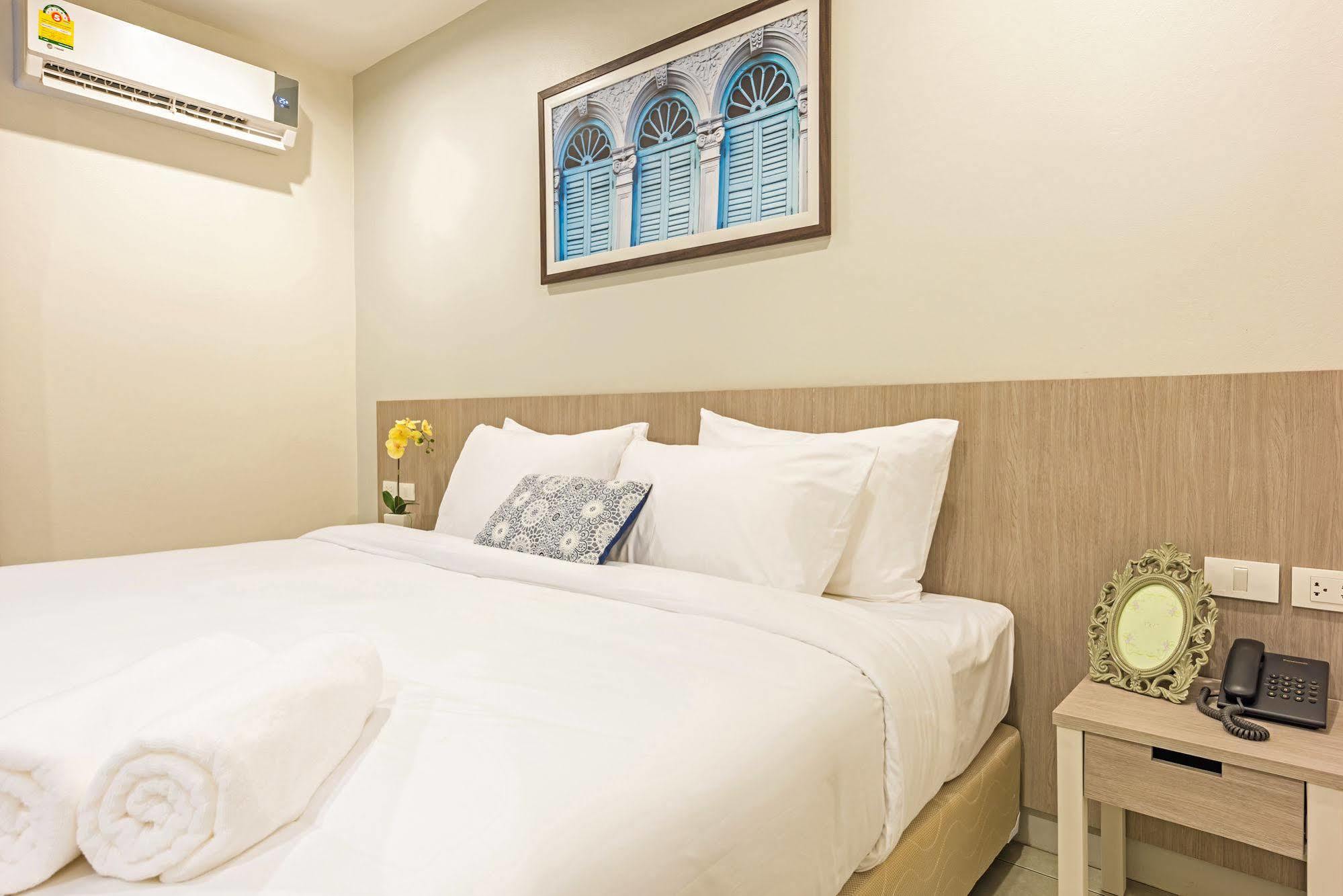 Recenta Phuket Suanluang Hotel Buitenkant foto