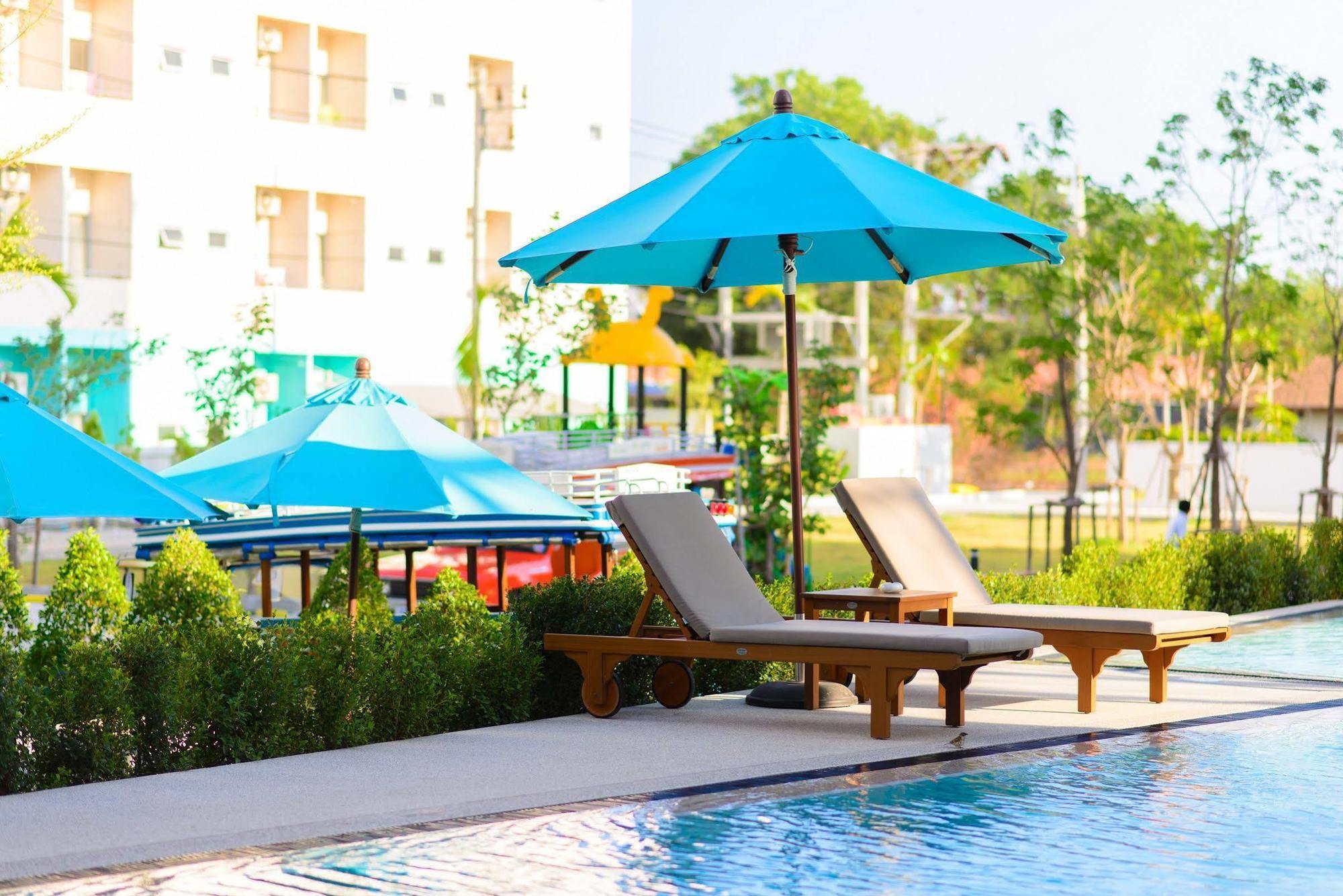 Recenta Phuket Suanluang Hotel Buitenkant foto